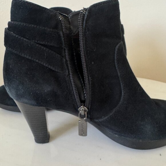 Blondo Isla Ankle Booties, pleaseAquaProtect Black Suede, Size 7.5 - Picture 7 of 15
